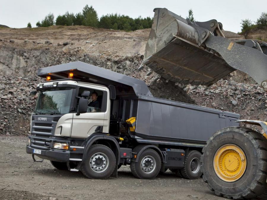  Scania P420 8x4 Tipper 2010 года  (фото 1 из 3)